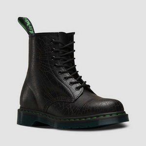 Dr. Marten Limited Edition 1460 Skull Web